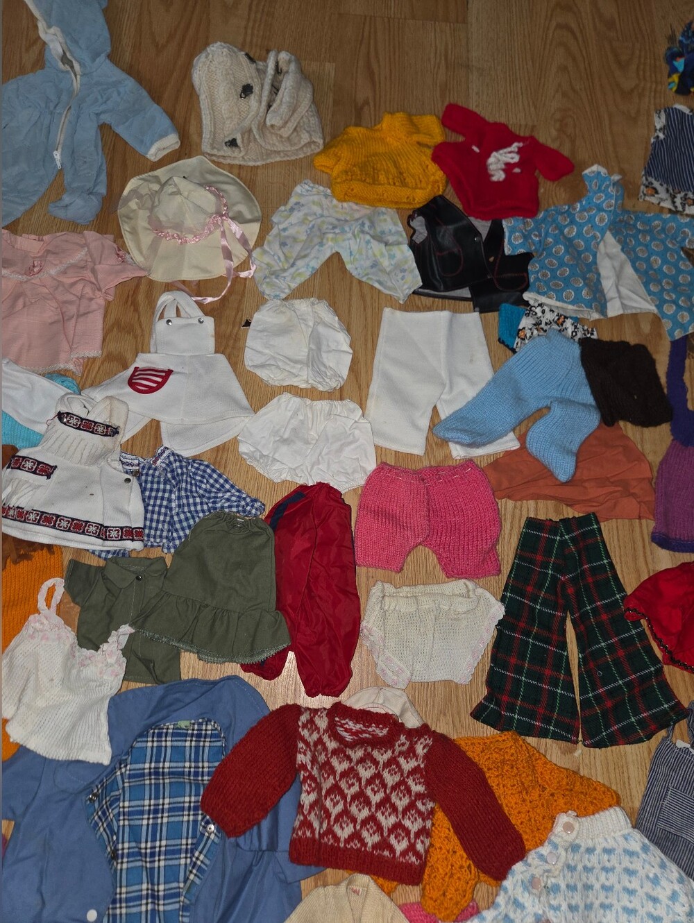 Mixed Doll Clothes Lot - Multi Color Assortment - Picture 6 of 6